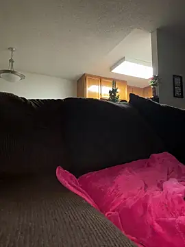 Snapshot of ladylavish chatting on 12.20.24 ladylavish online show from 12.20.24