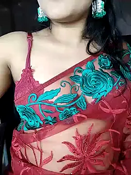 Snapshot of karishma chatting on 01.03.25 karishma online show from 01.03.25