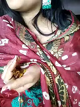 Snapshot of karishma chatting on 01.03.25 karishma online show from 01.03.25