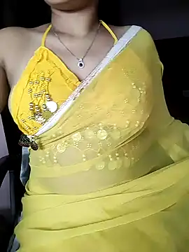 Snapshot of karishma chatting on 01.09.25 karishma online show from 01.09.25