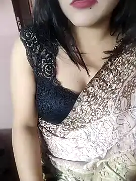 Snapshot of karishma chatting on 01.22.25 karishma online show from 01.22.25