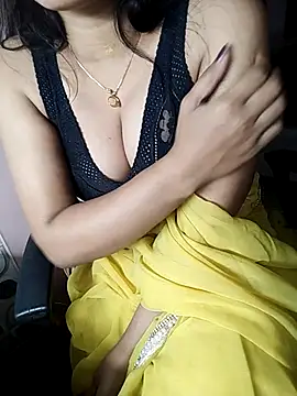 Snapshot of karishma chatting on 02.20.25 karishma online show from 02.20.25