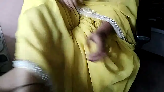 Snapshot of karishma chatting on 02.23.25 karishma online show from 02.23.25