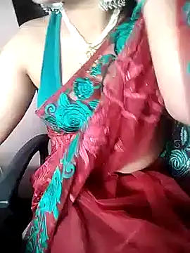 Snapshot of karishma chatting on 03.17.25 karishma online show from 03.17.25