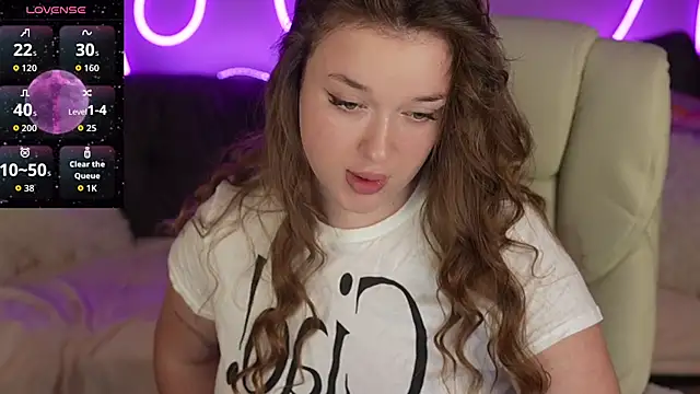 DonnaLustt online show from 11.14.25