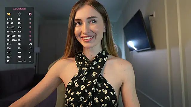 Coconutkittyy online show from 10.22.25