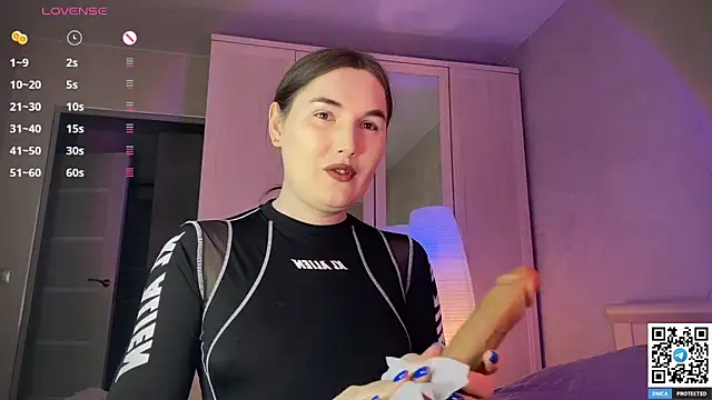 Maria Bowie online show from 03.25.26