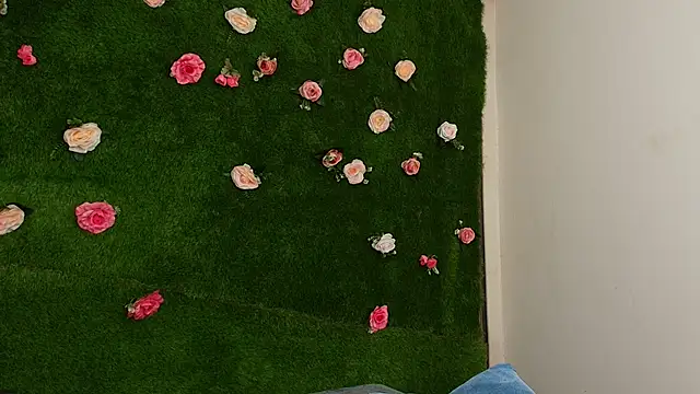 Snapshot of Huge_Titties_ chatting on 04.11.26 Huge Titties online show from 04.11.26