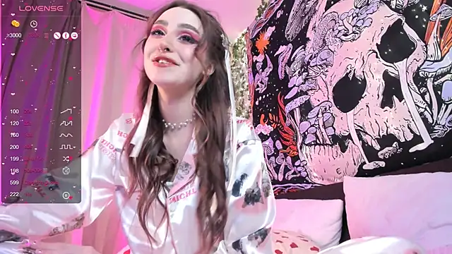 Snapshot of kissthasky chatting on 02.21.25 kissthasky online show from 02.21.25