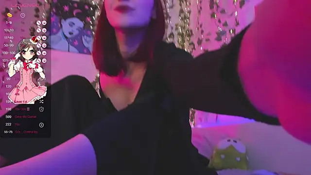 Snapshot of kissthasky chatting on 09.21.25 kissthasky online show from 09.21.25