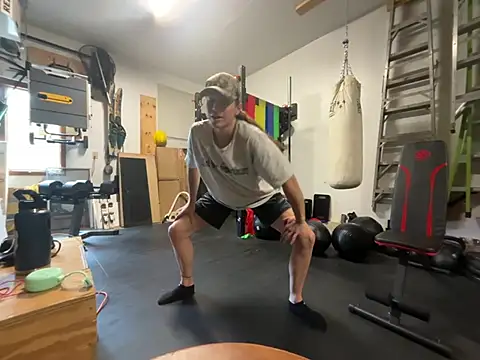 MissSwitch online show from 12.12.24