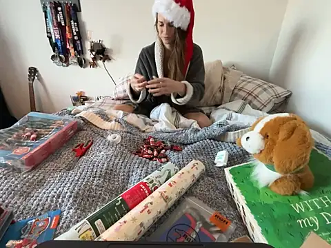 MissSwitch online show from 12.23.24