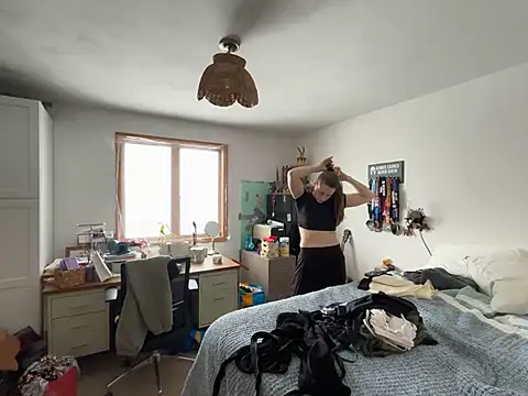 MissSwitch online show from 01.15.25