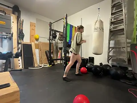 MissSwitch online show from 01.17.25