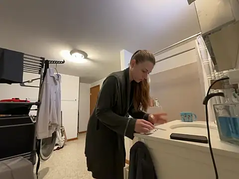 MissSwitch online show from 01.20.25