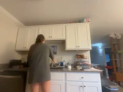 MissSwitch online show from 09.26.25