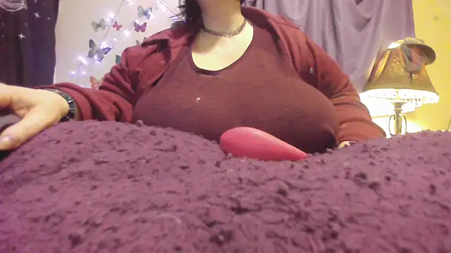 Snapshot of Alli_Kat chatting on 02.15.25 Alli Kat online show from 02.15.25