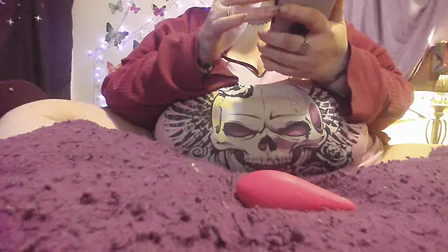 Snapshot of Alli_Kat chatting on 03.03.25 Alli Kat online show from 03.03.25