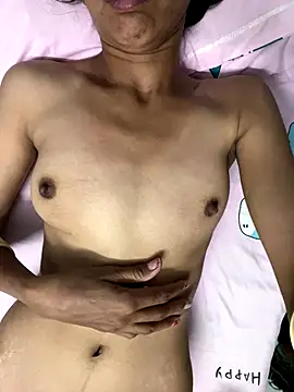 Snapshot of HotRiyacpl chatting on 10.17.25 HotRiyacpl online show from 10.17.25