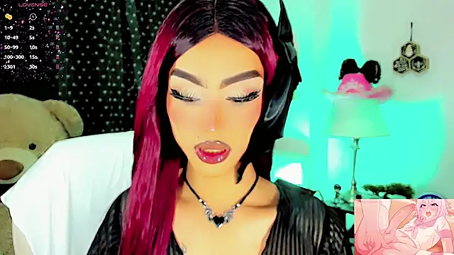 Snapshot of dollswit01 chatting on 03.20.25 dollswit01 online show from 03.20.25