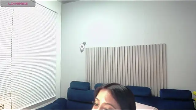 Snapshot of Scarllett_BDSM chatting on 10.30.25 Scarllett BDSM online show from 10.30.25