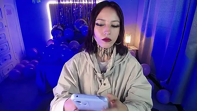 Snapshot of Scarllett_BDSM chatting on 11.08.25 Scarllett BDSM online show from 11.08.25