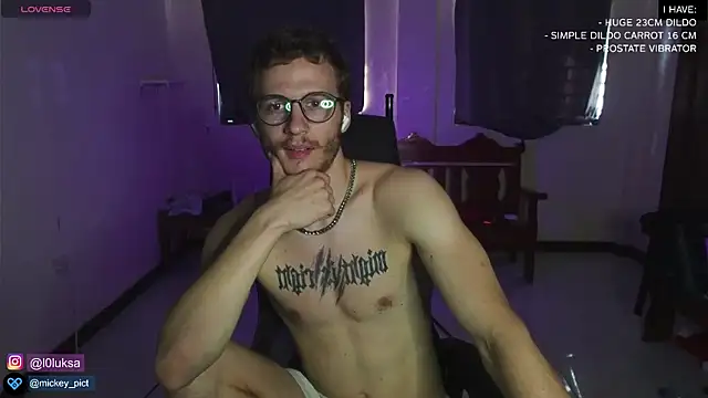 Snapshot of mickeypict chatting on 01.07.25 mickeypict online show from 01.07.25