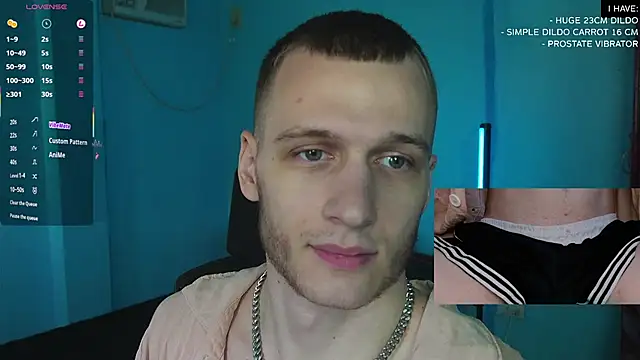 Snapshot of mickeypict chatting on 02.25.25 mickeypict online show from 02.25.25