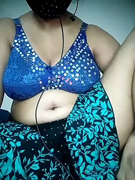 Snapshot of Sannyleon67 chatting on 12.18.25 Sannyleon67 online show from 12.18.25