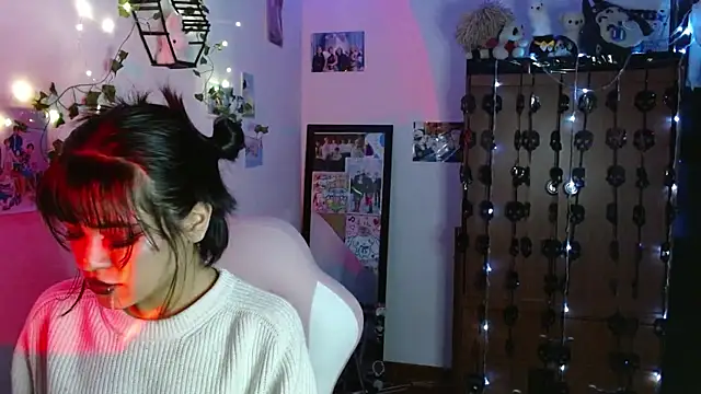 Snapshot of sweet_Samx chatting on 12.21.24 sweet Samx online show from 12.21.24