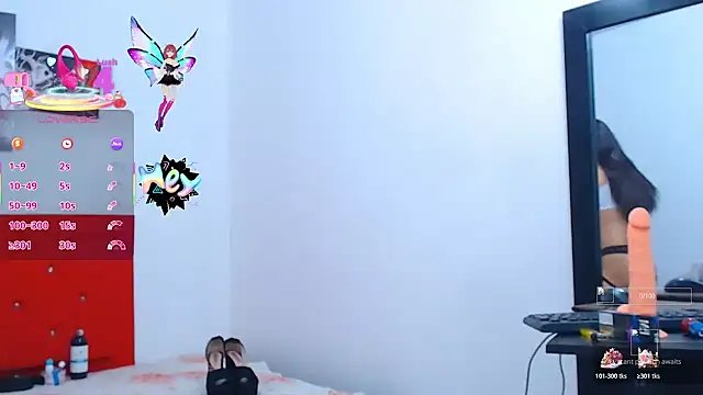 Snapshot of tifaniith chatting on 11.18.25 tifaniith online show from 11.18.25