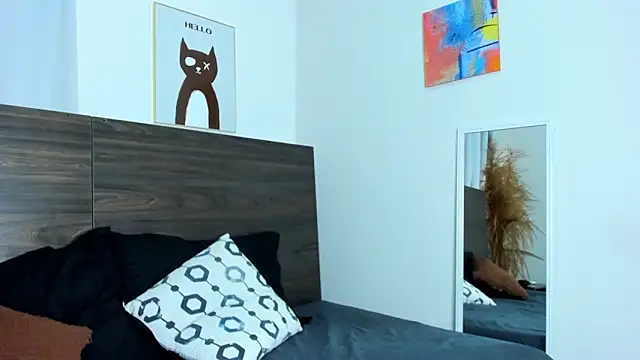 Snapshot of AnnieSofiia chatting on 02.10.25 AnnieSofiia online show from 02.10.25