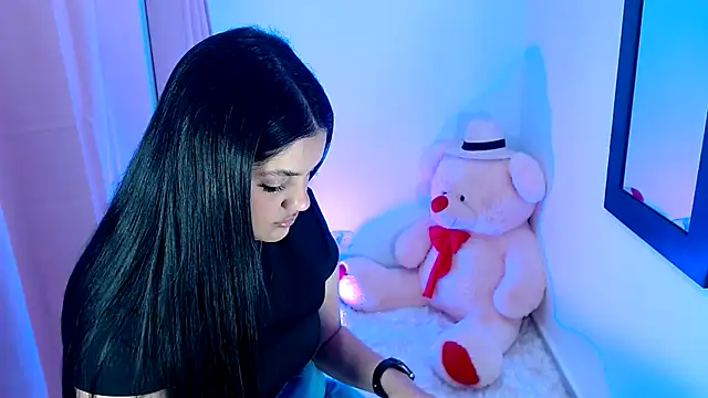 kimberlyhills1 online show from 03.10.26