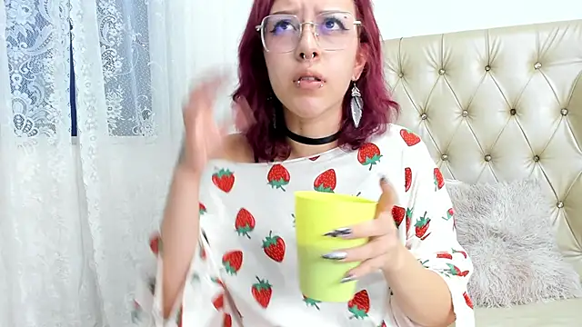 AlexaFoxy18 online show from 03.06.25