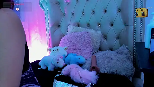 AlexaFoxy18 online show from 03.11.25