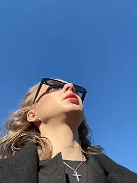 CaseyStar online show from 01.10.25