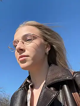 CaseyStar online show from 03.07.25