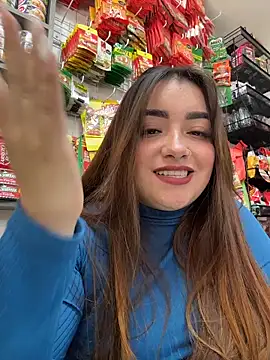 Snapshot of Tatiana_O chatting on 11.04.25 Tatiana O online show from 11.04.25