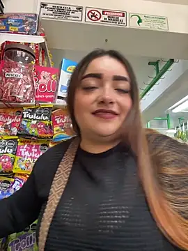 Snapshot of Tatiana_O chatting on 11.12.25 Tatiana O online show from 11.12.25