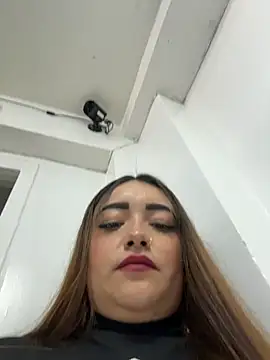 Snapshot of Tatiana_O chatting on 11.18.25 Tatiana O online show from 11.18.25