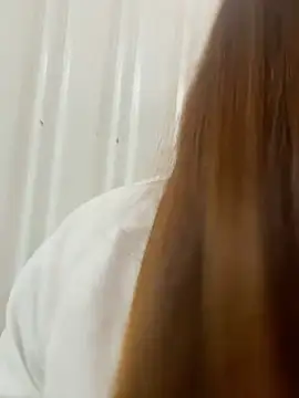 Snapshot of Tatiana_O chatting on 11.19.25 Tatiana O online show from 11.19.25