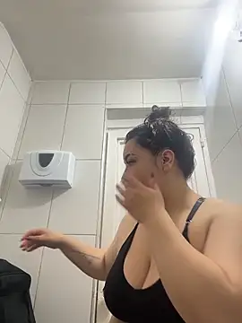 Snapshot of Tatiana_O chatting on 12.04.25 Tatiana O online show from 12.04.25