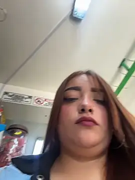 Snapshot of Tatiana_O chatting on 12.17.25 Tatiana O online show from 12.17.25