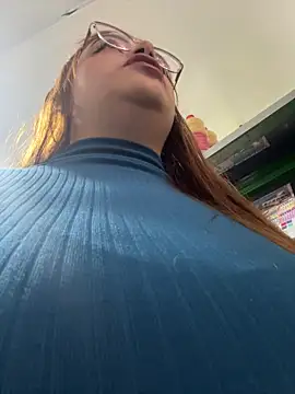 Snapshot of Tatiana_O chatting on 02.10.26 Tatiana O online show from 02.10.26