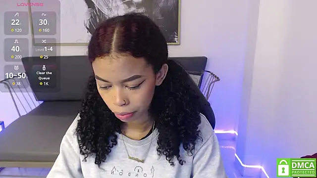 Shenna brunette  online show from 01.10.25