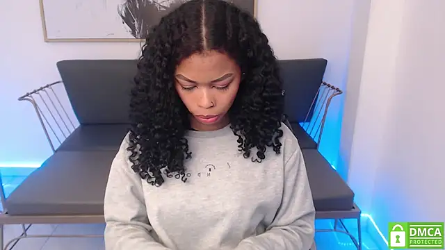 Shenna brunette  online show from 02.06.25