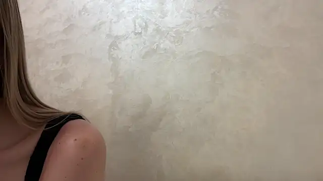 CaitlinaJayne23 online show from 11.21.25