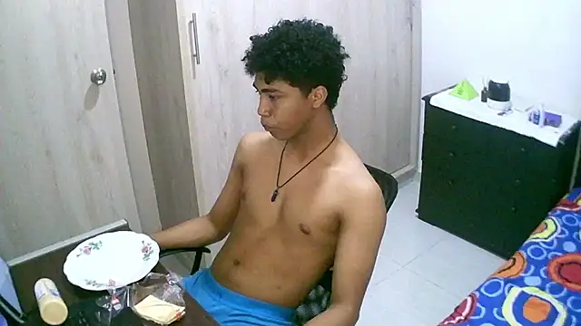 sexy diamante  online show from 10.02.25