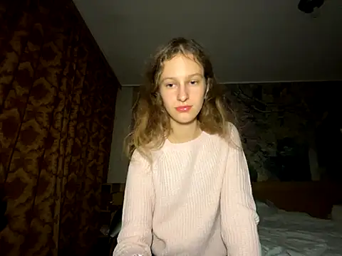 Snapshot of Eva_Angel3 chatting on 10.22.25 Eva Angel3 online show from 10.22.25