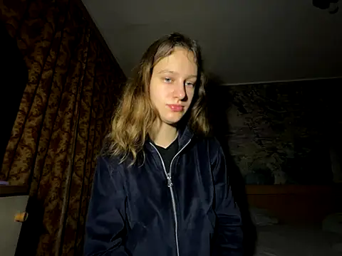 Snapshot of Eva_Angel3 chatting on 11.07.25 Eva Angel3 online show from 11.07.25